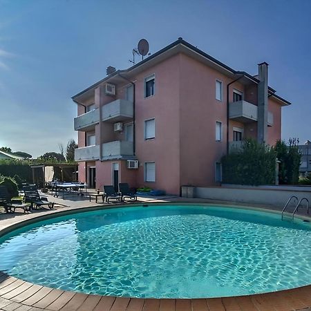 Giada Palace Apartments & Pool - Giada Palace Group Lucca Eksteriør billede