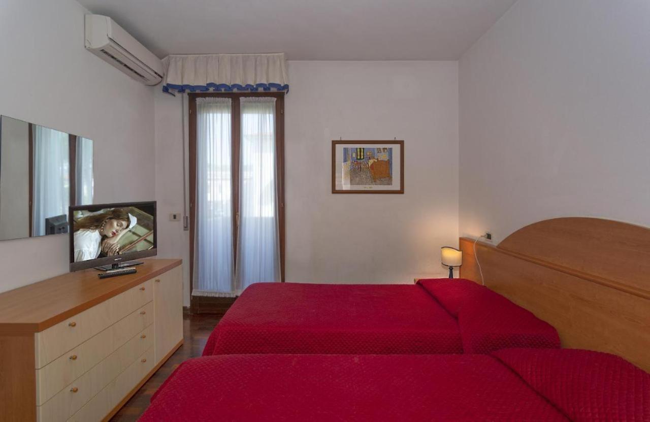 Giada Palace Apartments & Pool - Giada Palace Group Lucca Eksteriør billede