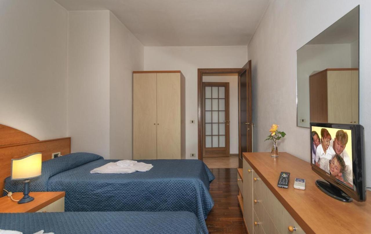 Giada Palace Apartments & Pool - Giada Palace Group Lucca Eksteriør billede