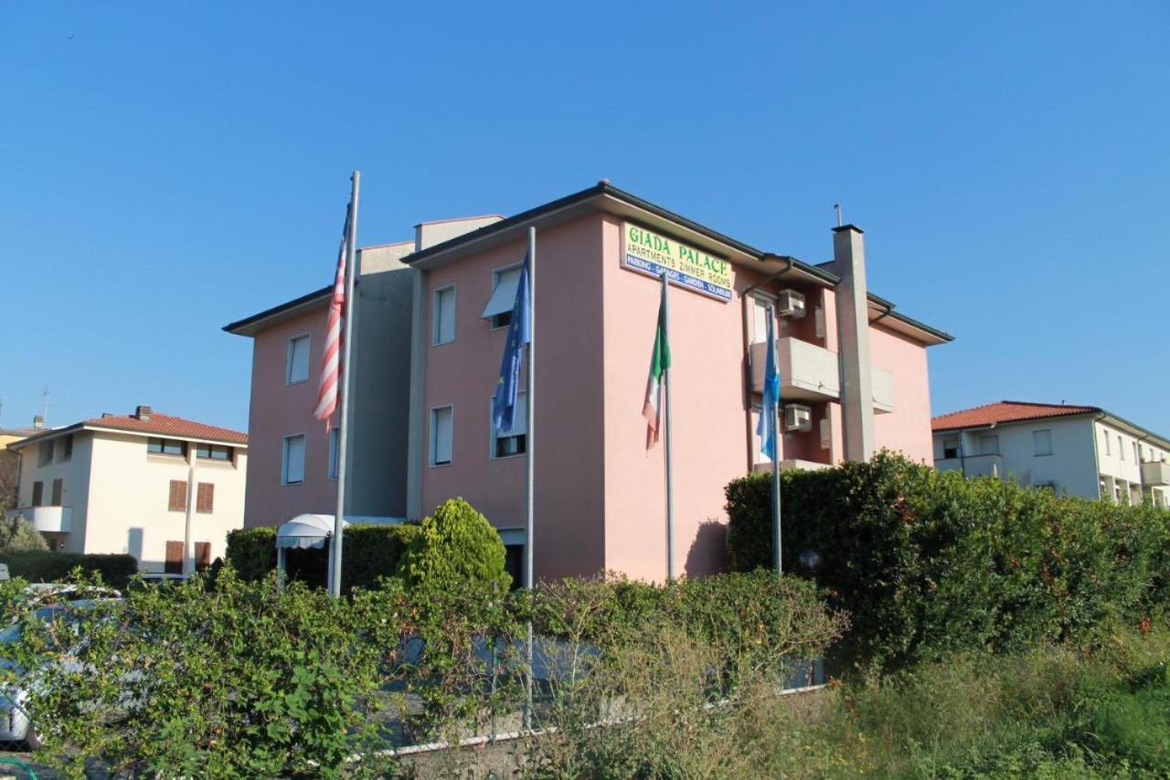 Giada Palace Apartments & Pool - Giada Palace Group Lucca Eksteriør billede